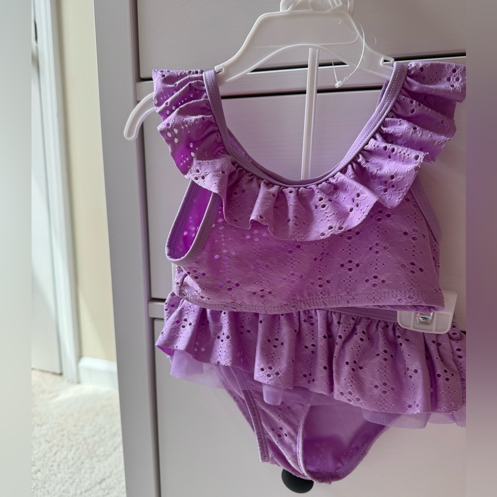 Cat & Jack 2 piece swimsuit 3T